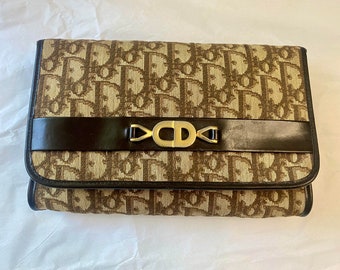 Christian Dior Brown mit Lederbesatz Clutch Authentisch CD Monogramm Logo Vintage Fehlender Kettengriff