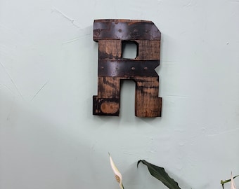 1ft “R” Monogram Bourbon Barrel Wood Cutout with Rings