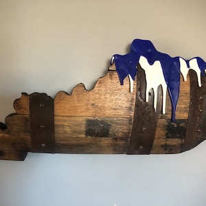 2' Blue and White Waxed Kentucky State Bourbon Barrel Wood Cutout with Rings