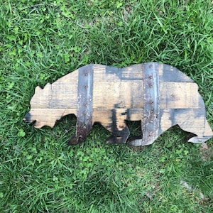 2’ Bourbon Barrel Bear Wood Cutout with Rings