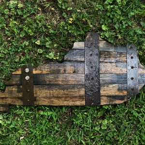 2&#39; Kentucky State Bourbon Barrel Wood Cutout with Rings