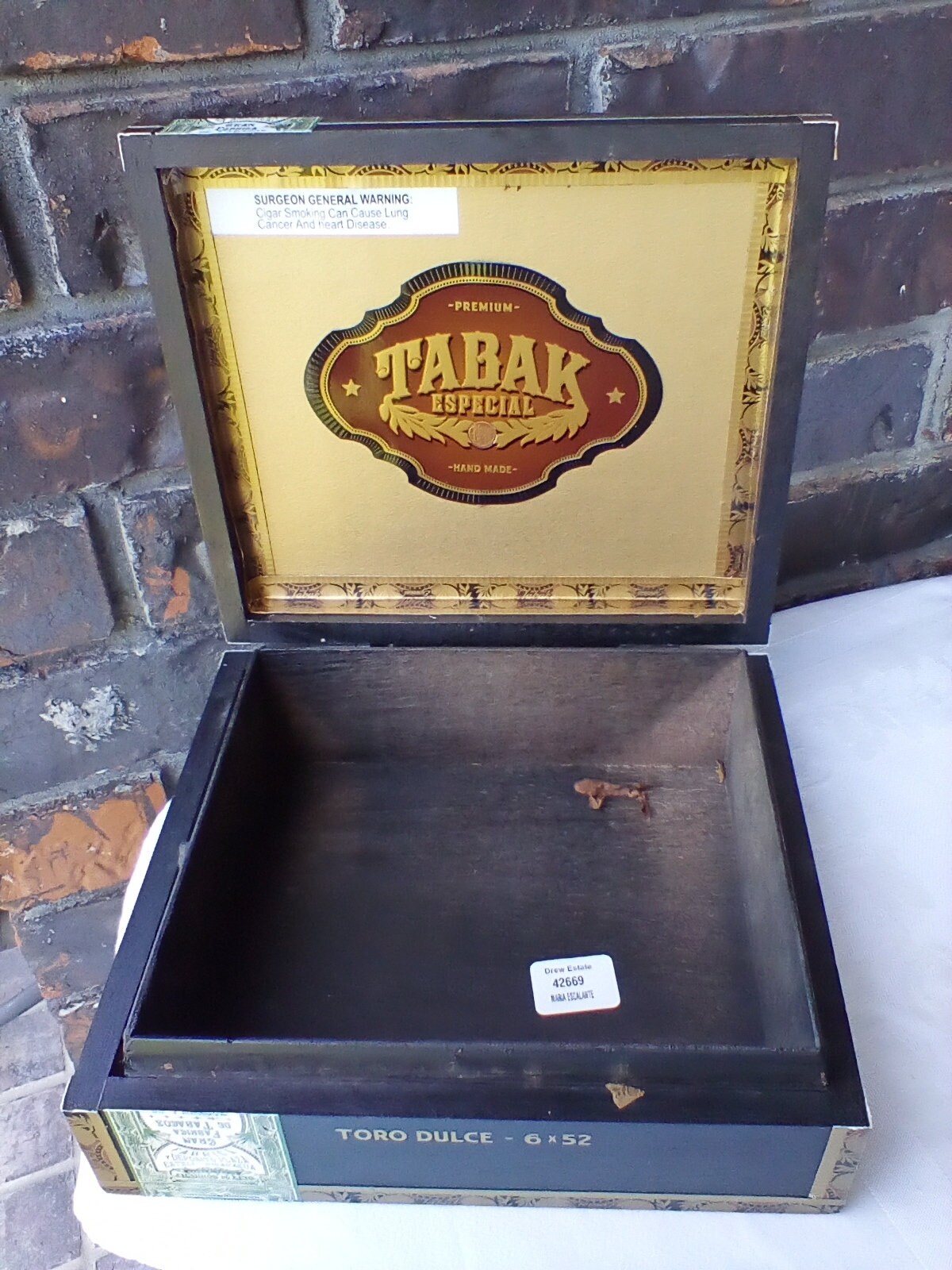Tabak Especial, Toro Dulce Wood Cigar Box, Craft Project