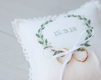 Ring Bearer Pillow, Wedding Ring Pillow, white ring pillow, laurel wreath ring pillow, personalized ring bearer pillow, hygge wedding decor
