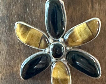 Tigers Eye and Onyx Flower Sterling Silver Pendant Thailand Signed GSX
