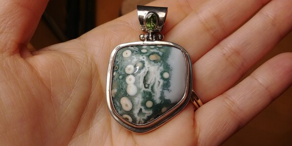 Vintage Sterling Silver Green and White Agate wit… - image 5
