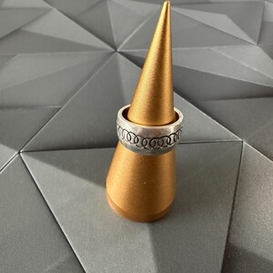 Infinity Loop or Eternity Sterling Silver Taxco Mexico Ring Size 7.75