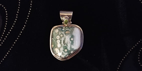 Vintage Sterling Silver Green and White Agate wit… - image 1