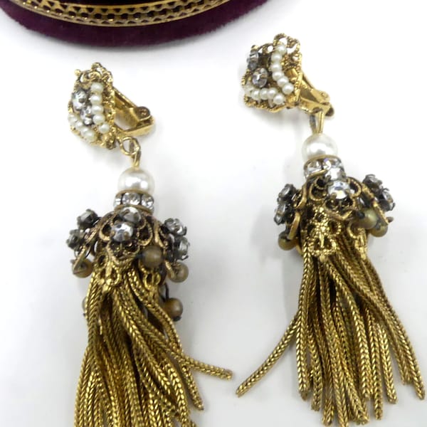 Vintage Czech filigree foxtail chain tassel w faux pearl rhinestone earrings