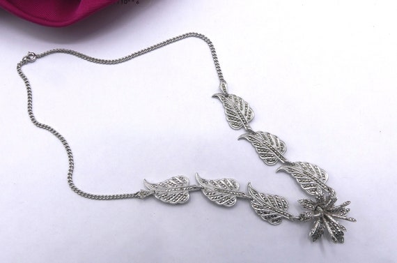 Vintage sterling silver Marcasite flowers necklac… - image 3