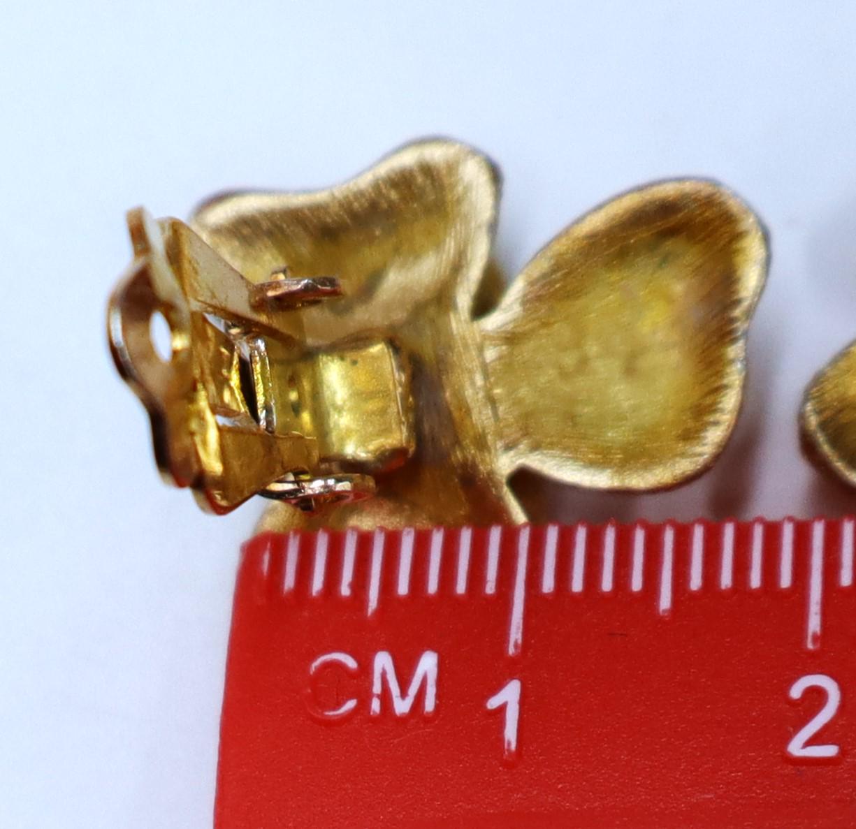 Vintage Gold Tone Clear Rhinestone Faux Pearl 3 Leaf Clip