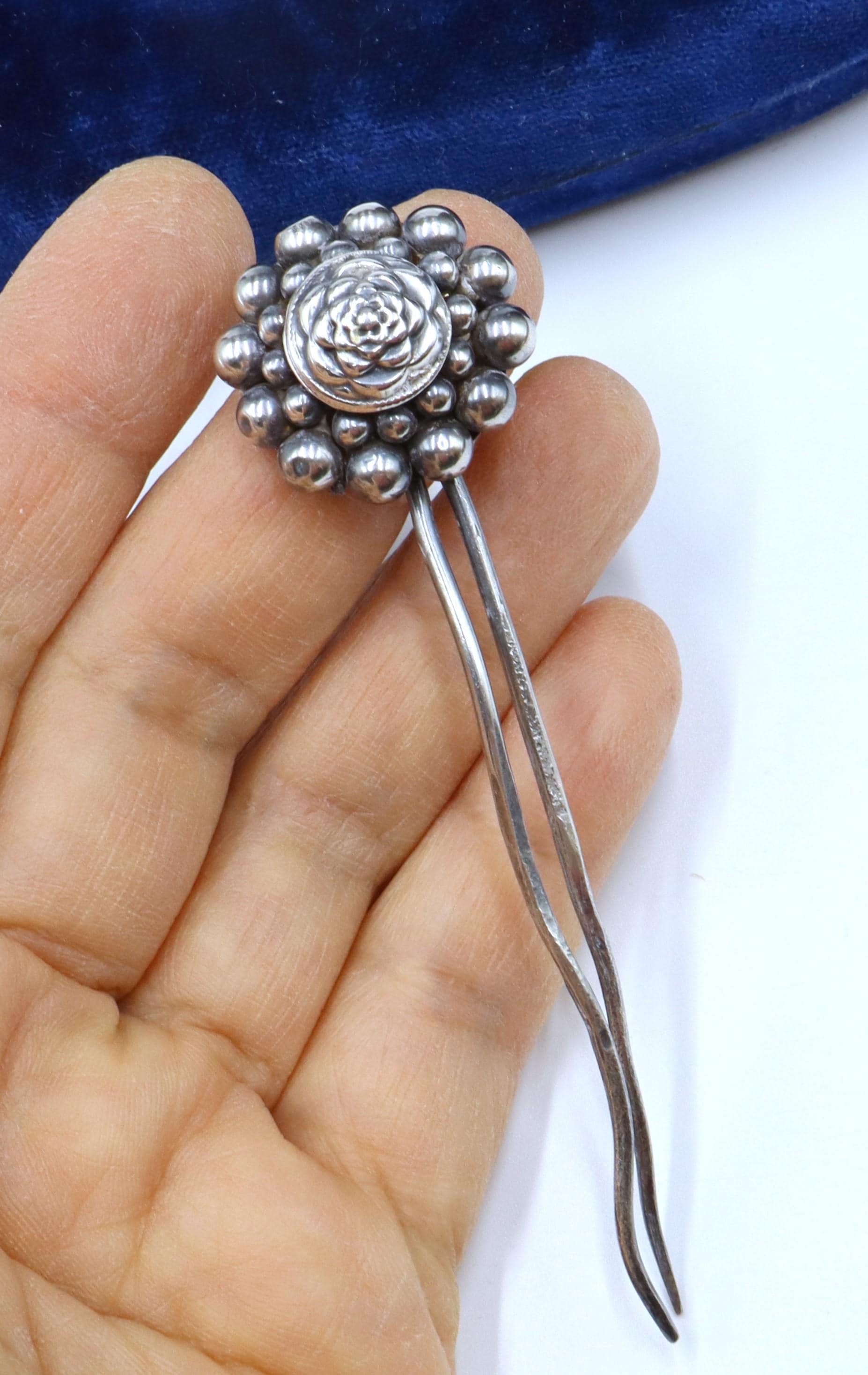 【Sentiments】NO.440 [SILVER] RIBBON KONT XL HAIR PIN Designer fashion, Seoul-fully created | W Concept