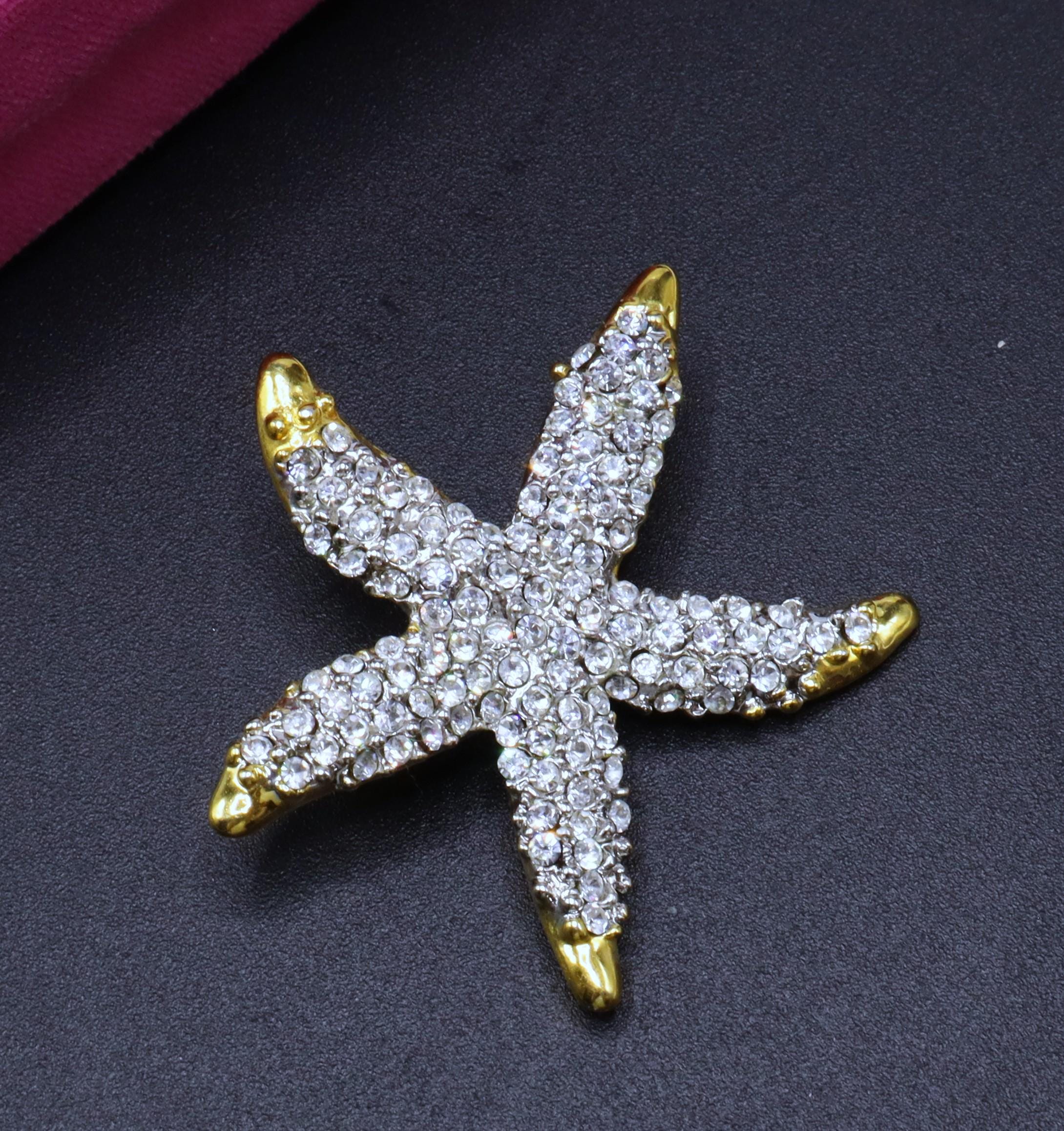 Vintage Starfish Brooch 3” Gold Tone Textured Pearl Center Mid Century Modern GEORGIAN PEARL STARFISH BROOCH WITH ORIGINAL BOX – The Old Cut main image 2