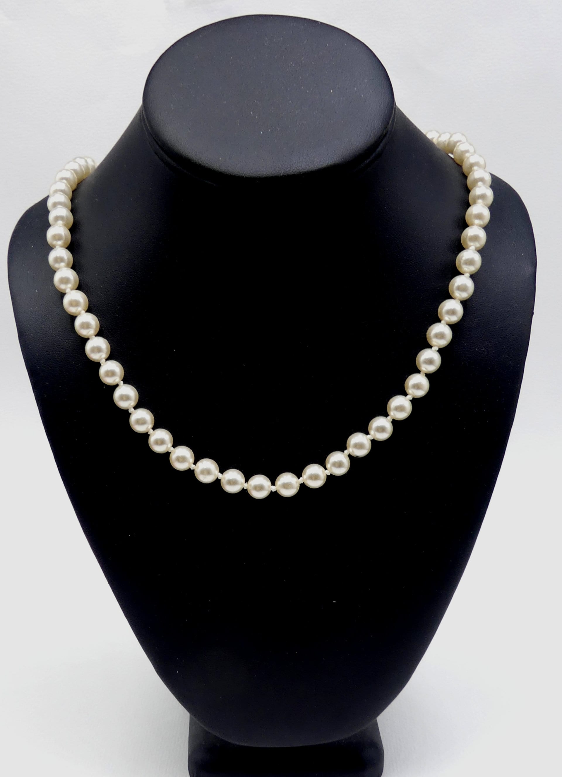 Lot De 5 Colliers De Perles Fantaisie - Différents Fermoirs - 4 En Très Bon état, 1 à Restaurer