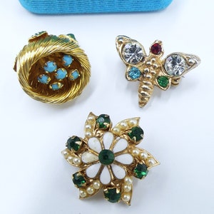 Vintage 3 pieces gold tone rhinestone faux pearl turquoise flower bug pin brooch