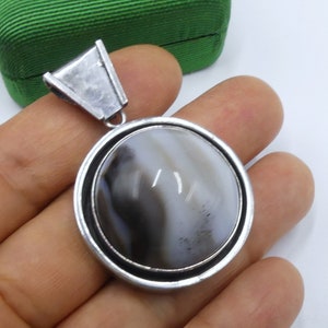 Vintage large marked Israel 925 sterling silver & Botswana agate round cabochon pendant