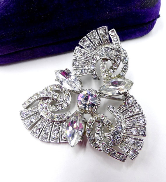 Vintage silver tone & clear rhinestone pin brooch - image 3