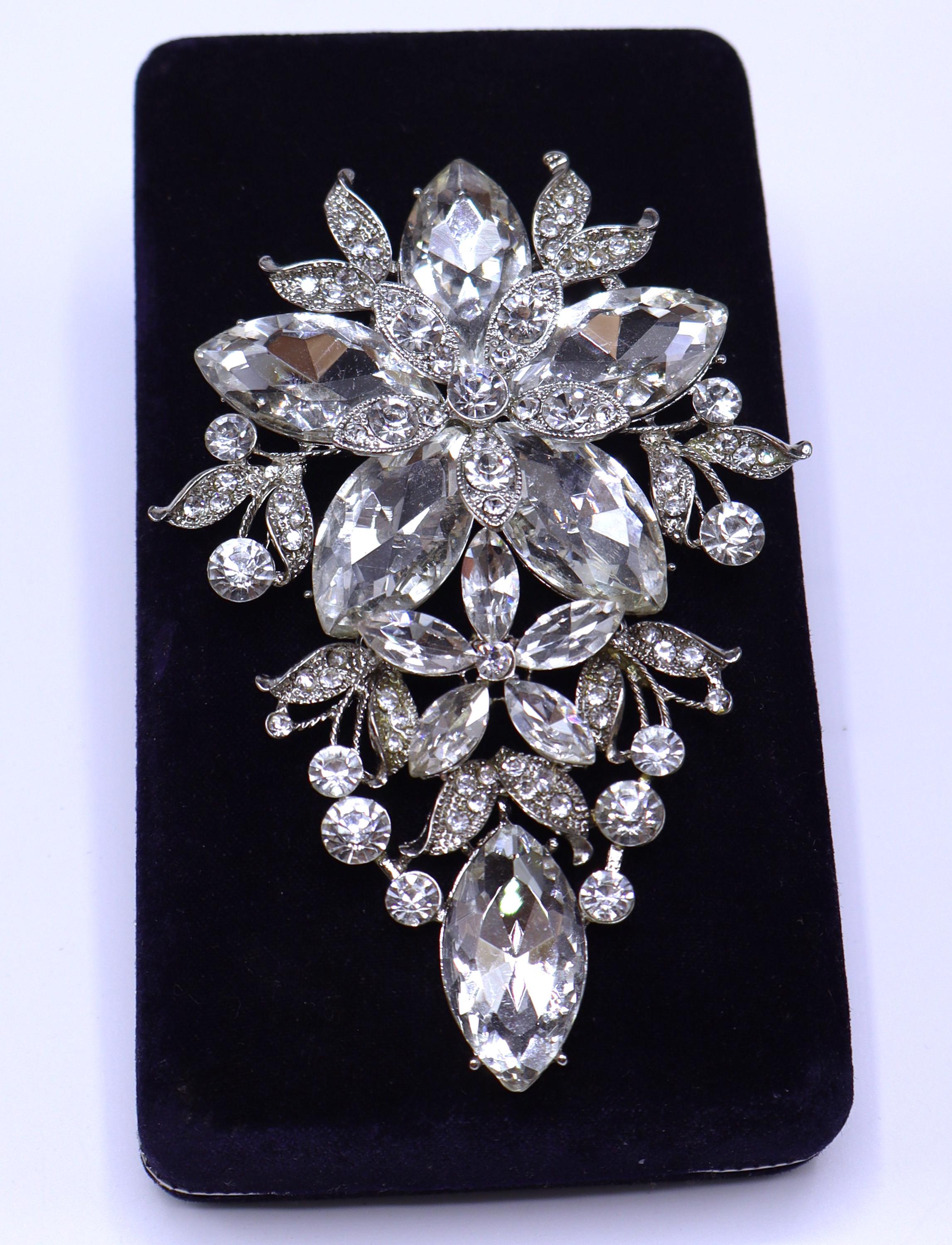 Vintage Very Large Moveable Silver Tone & Clear Rhinestone Flower