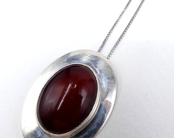 Vintage marked Nakai sterling silver & dark red cabochon pendant necklace