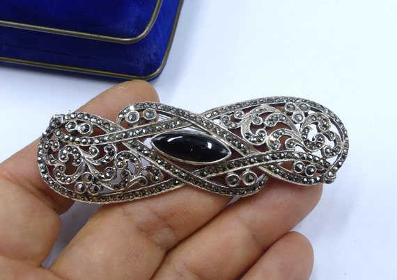 Large onyx marcasite brooch - Gem