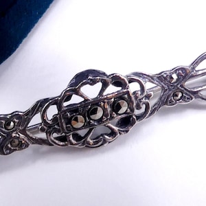 Vintage marked 925 sterling silver marcasite bar pin brooch