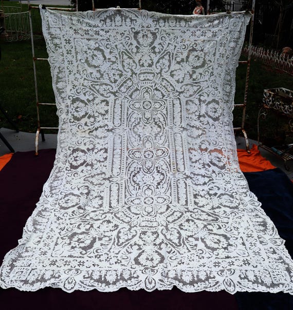 Vintage Needle Point Bobbin Lace Point De Venise Lace Tablecloth