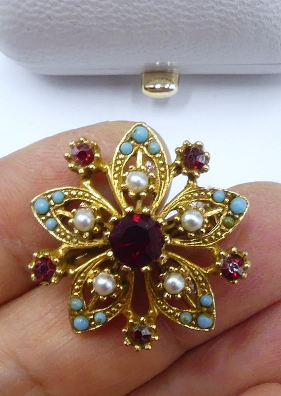 Vintage gold tone glass garnet & faux pearl turqu… - image 2