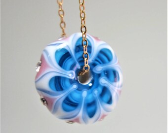 Vintage metal chain and art glass pendant necklace