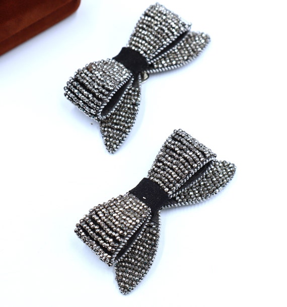 Antique pair steel cut seed beads bow shape shoes 