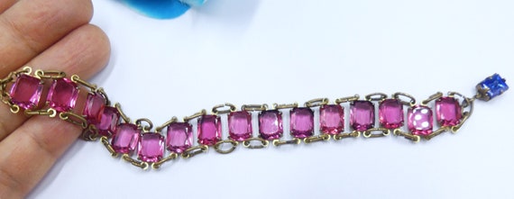 Vintage 30's gold tone metal & fuchsia rhinestone… - image 3