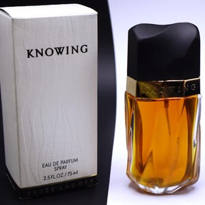 Vintage Estee Lauder Knowing Eau De Parfum Spray 2.5 Fl Oz in box