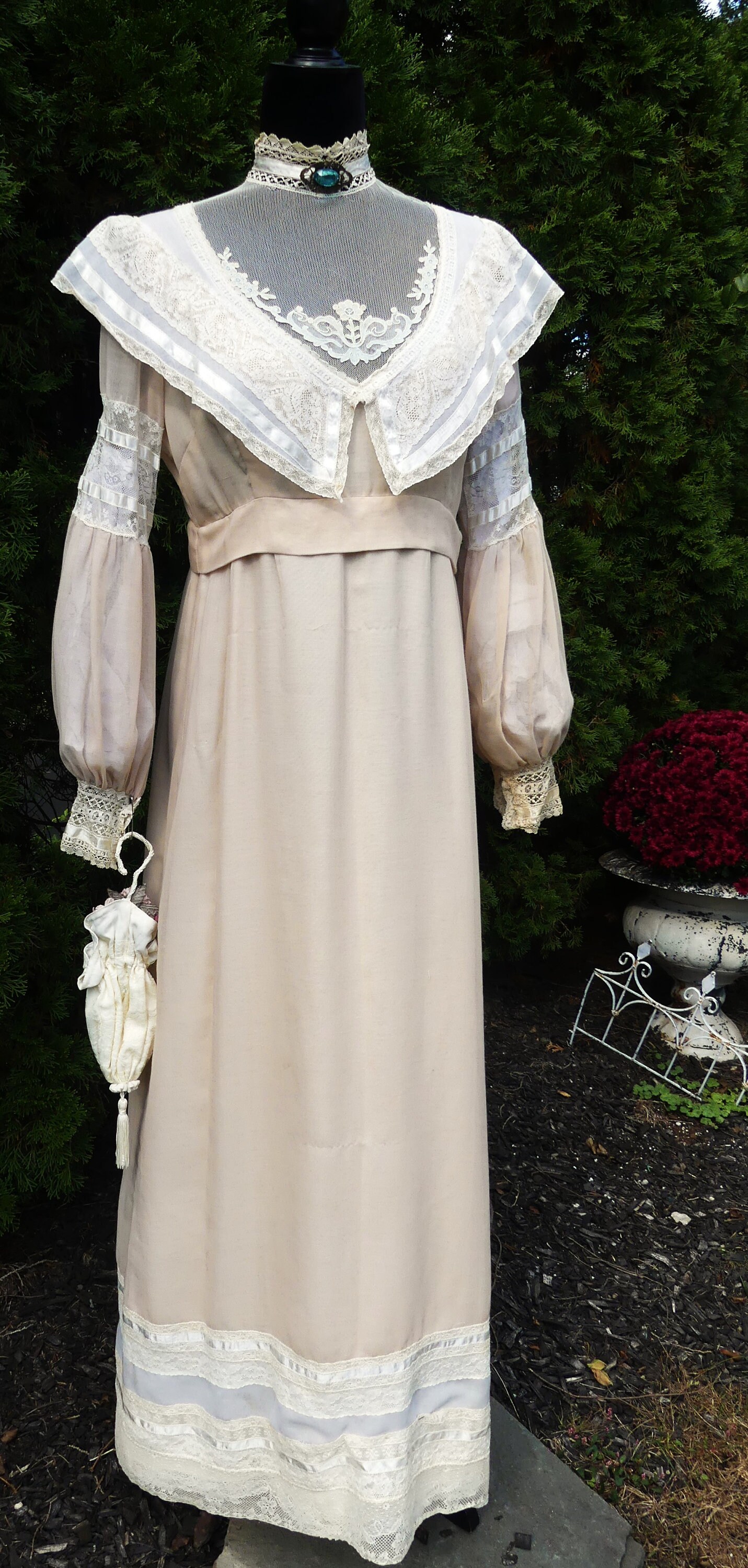 ◎Edwardian White Dress Cotton and Lace Antique Edwardian 1910s White Cotton & Lace Dress | small