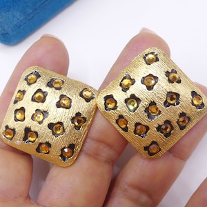 Vintage signed Craft gold tone rhinestone clip on earrings