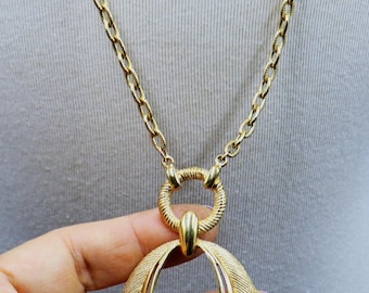 Collier Vintage Signé TRIFARI - Pendentif En Demi-cercle Métal Doré, Chaîne, Occasion