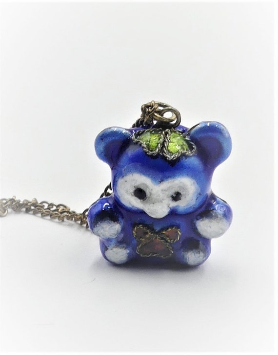 Vintage brass chain & enamel bear pendant necklace - image 6