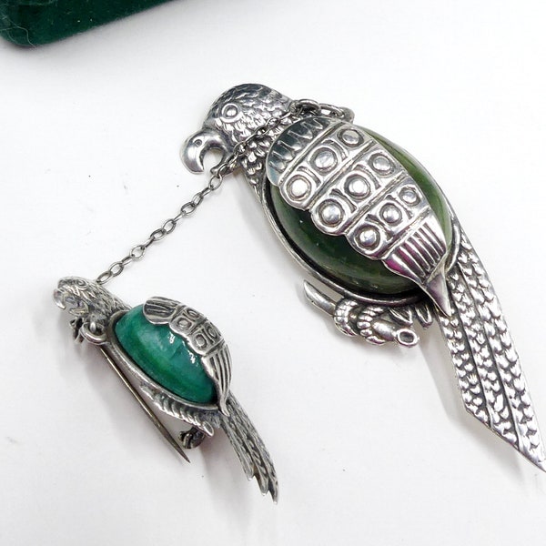 Vintage 40's marked 925 Hecho En Mexico silver & Mexican jade double parrot chain pin brooch