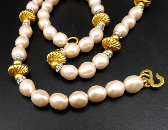 Vintage gold tone clasp beads & faux pale pink pe… - image 2