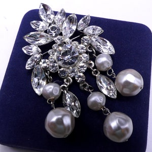 Vintage silver tone & clear rhinestone faux pearl drop pin brooch