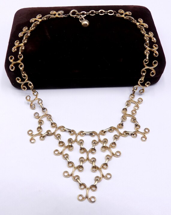 Vintage marked Germany gold tone necklace - image 3