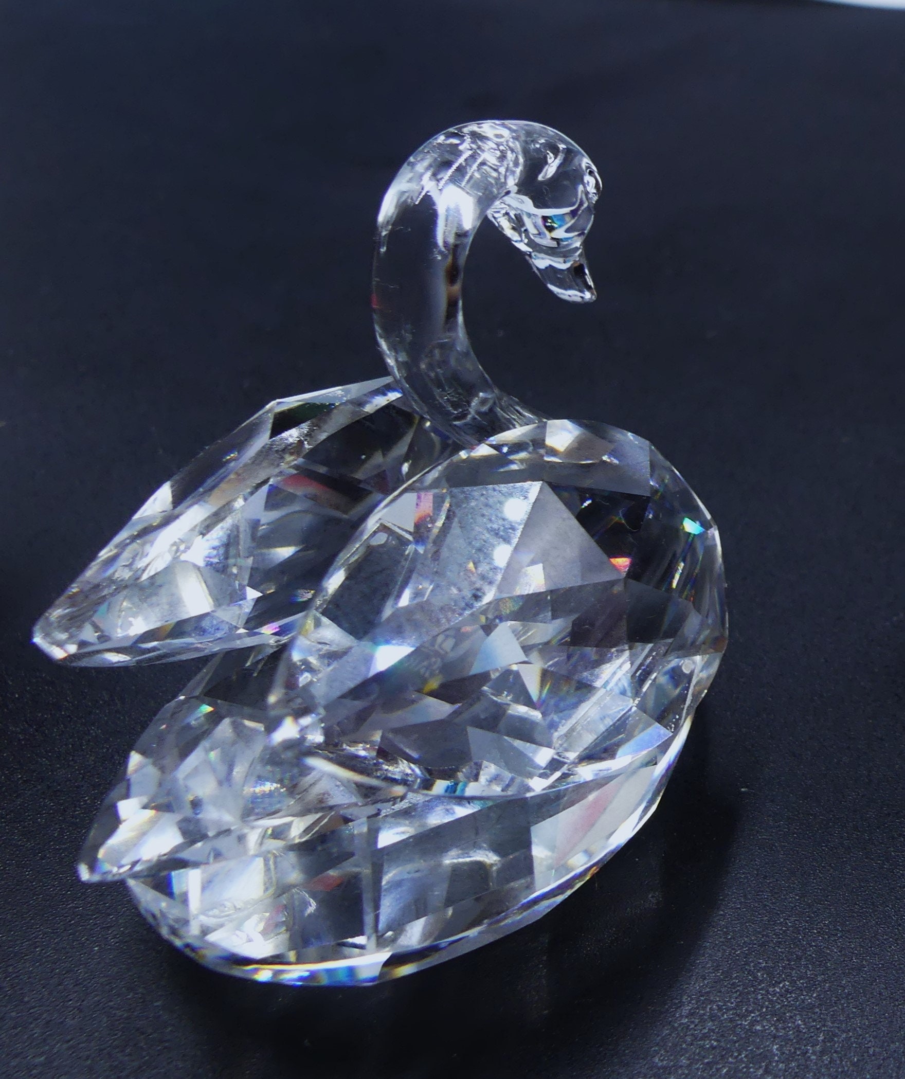 [美品]スワロフスキー SWAROVSKI クリスタル 白鳥 八角形ボックス付き 美品]スワロフスキー SWAROVSKI クリスタル 白鳥 八角形ボックス