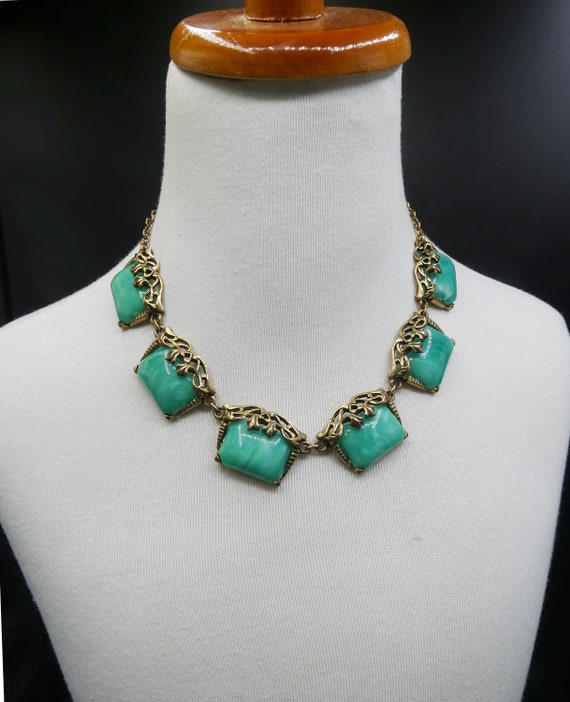 Vintage 40's 50's antique gold tone & green lucit… - image 2