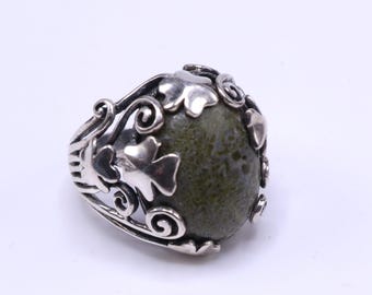 Vintage grote gemarkeerde Ierland 925 sterlingzilver en Connemara-marmer cabochon klavertje vier maat 8,5 "