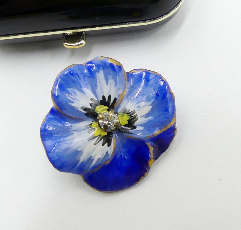 Vintage handmade blue pansy flower ceramic brooch pin A