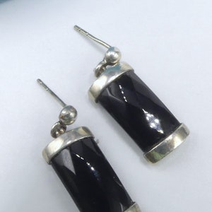 Vintage marked 925 sterling silver & onyx stud earrings