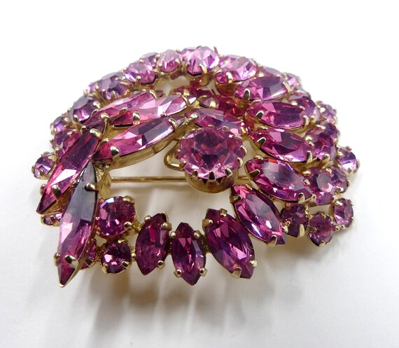 Vintage Jewelry - Sherman Fuchsia Rhinestone Necklace
