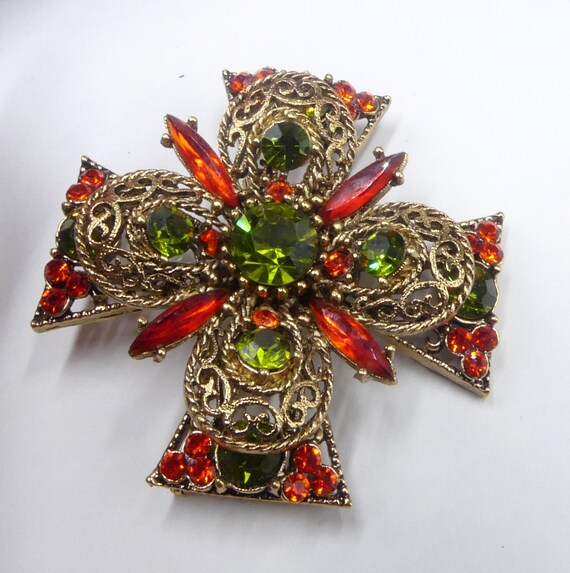 Emmons brooch deals