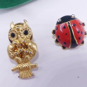 Vintage gold tone rhinestone owl & enamel ladybug pendant