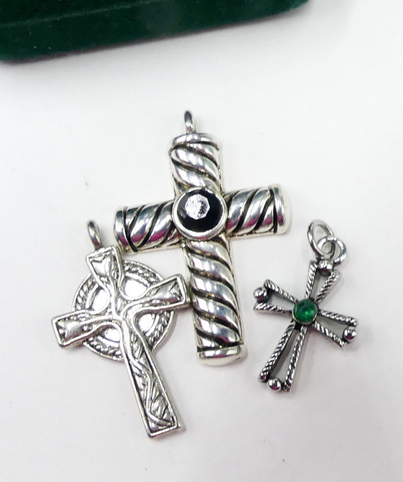 Pendentif Vintage Croix Des Trois Vertus En Argent Massif + Chaîne - Occasion Bon état