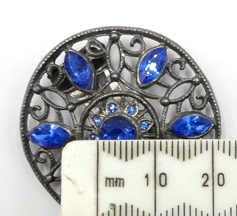 Vintage silver tone /& blue rhinestone clip