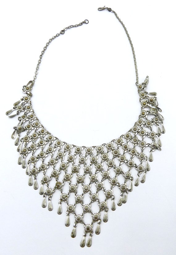 Vintage silver tone metal Indian mesh necklace