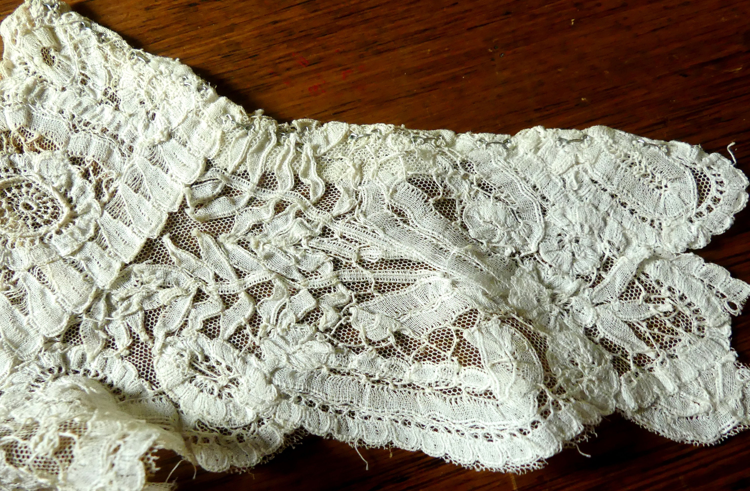 Col Ancien Dentelle Ivoire – Pointe De Gaze – Fait Main – Années 1800